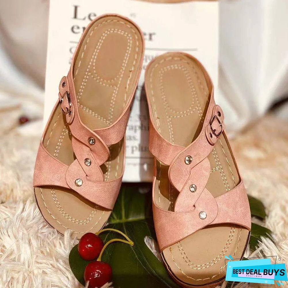 Pi Clue Artificial Leather Low Heel Rivet Slipper