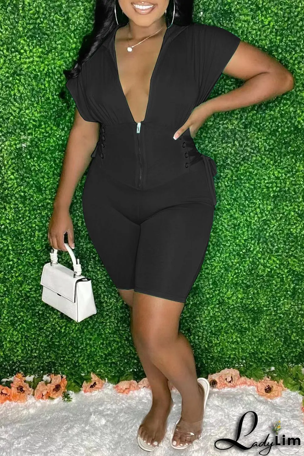 Black Fashion Casual Solid Frenulum V Neck Short Sleeve Skinny Romper