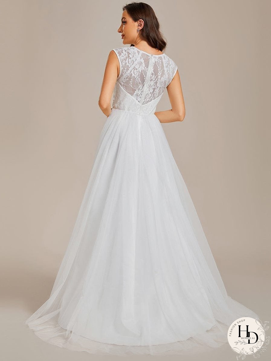 Chic Lace Round Neck Bridal Gowns