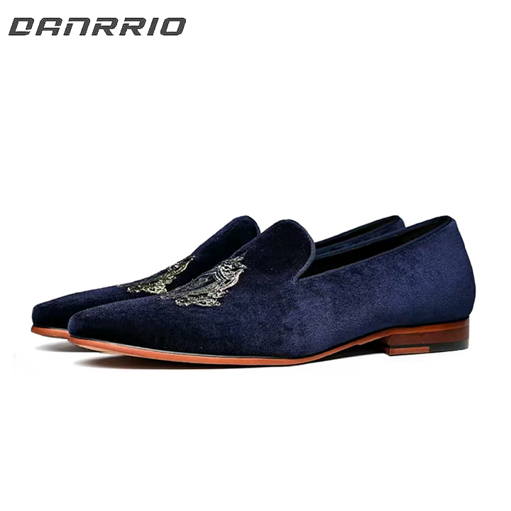 DANRRIO Handmade Embroidery Casual Handmade Loafers Leather Shoes DANRRIO.COM DANRRIO