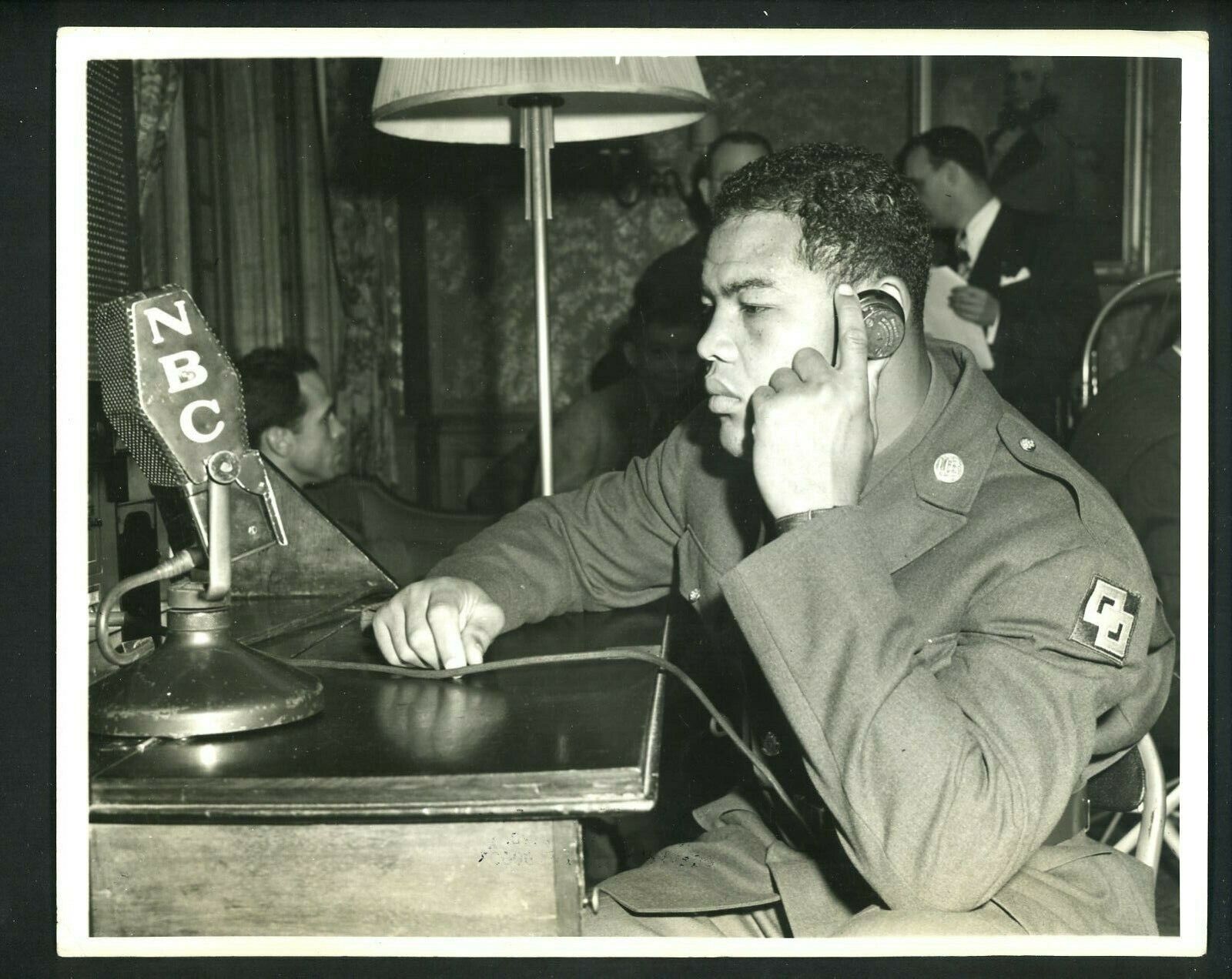 Boxer Joe Louis circa 1942 NBC The Army Hour Type 1 Press Photo Poster painting Boxing