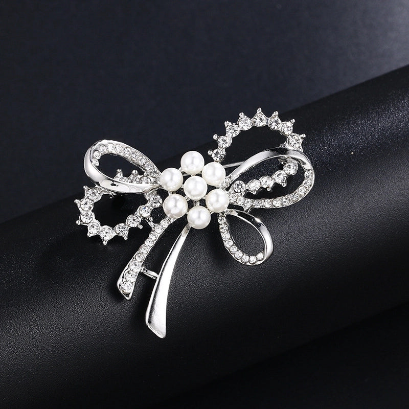 Elegant Pin Leaf Flower Butterfly Alloy Plating Inlay Rhinestones Pearl Women’S Brooches