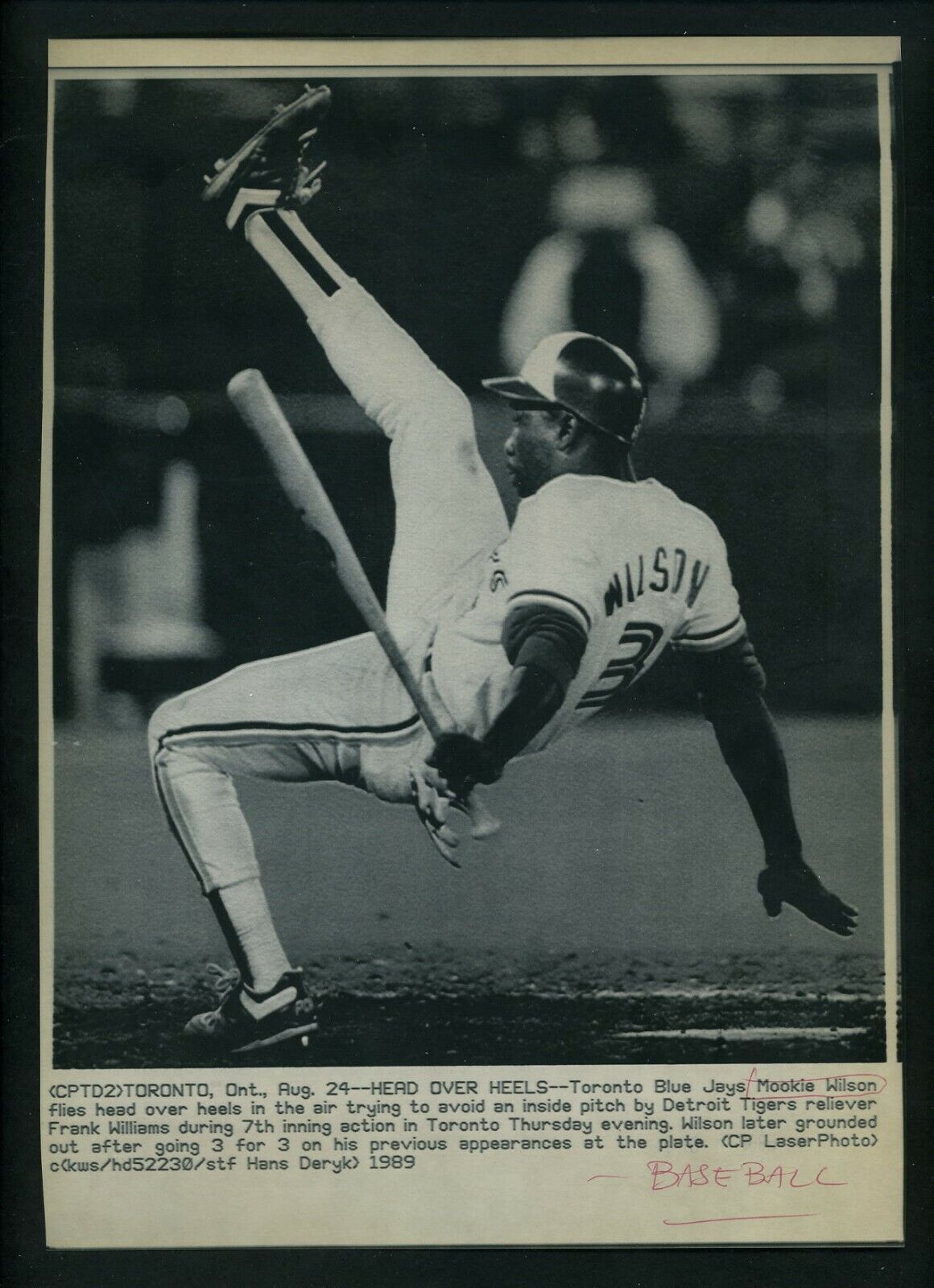 Mookie Wilson LOT of 6 Press Photo Poster paintings from 1989 & 1990 Toronto Blue Jays