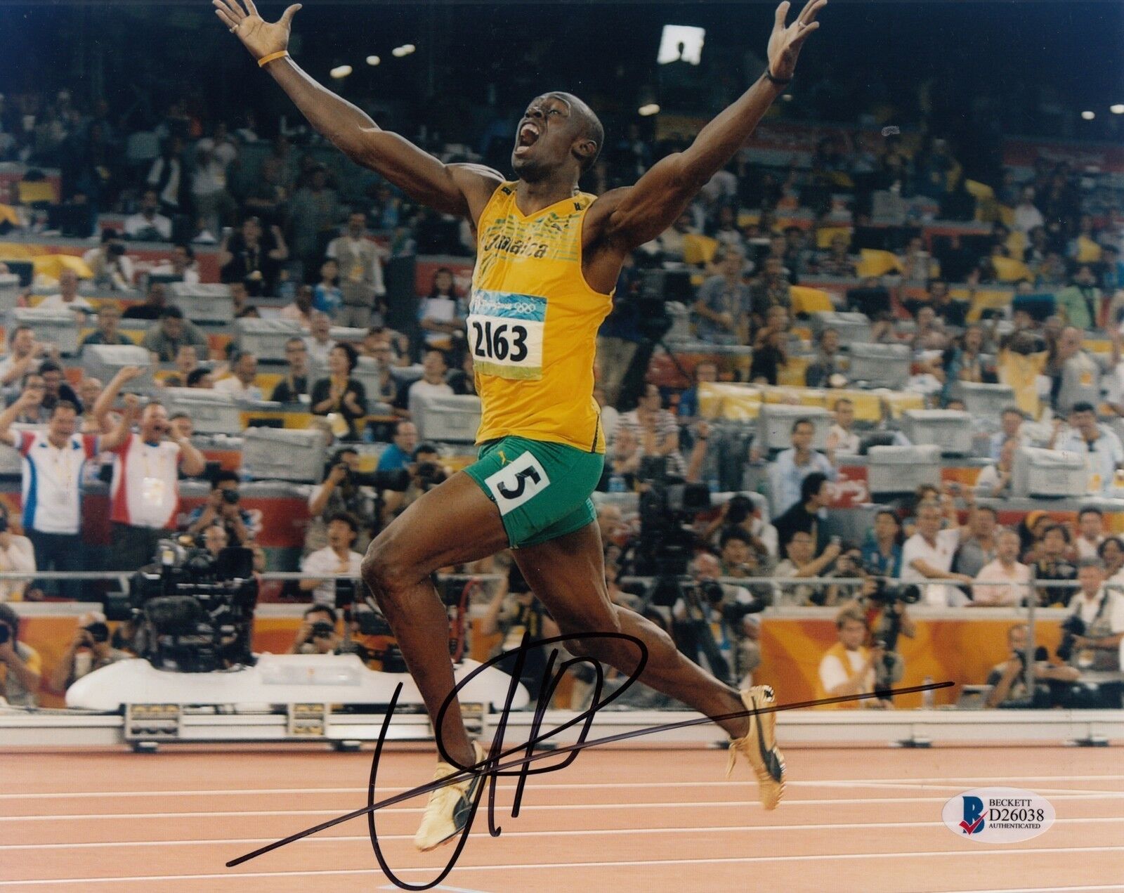 Usain Bolt #4 Signed 8 x 10 Photo Poster painting Beckett Certified Olympics