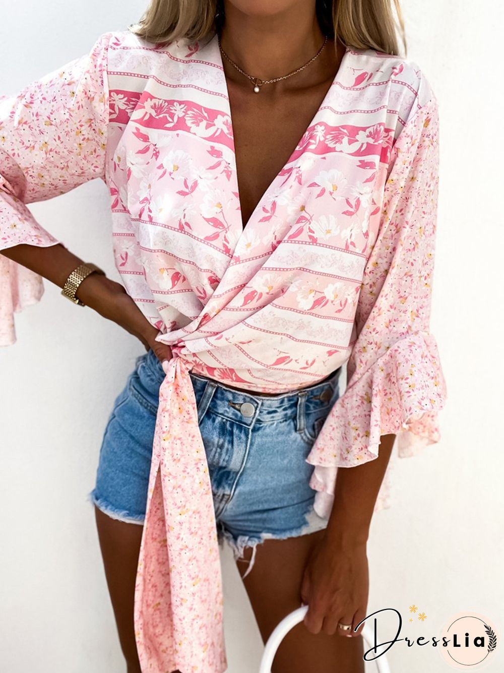 Women Summer Sexy V-Neck Tie Beach Shirt Sweet Floral Print All-match Commuter Top New Casual Ruffle Half Sleeve Street Blouses