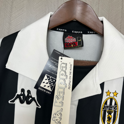 Retro Juventus 1999/2000 Home Football Shirt Thai Quality