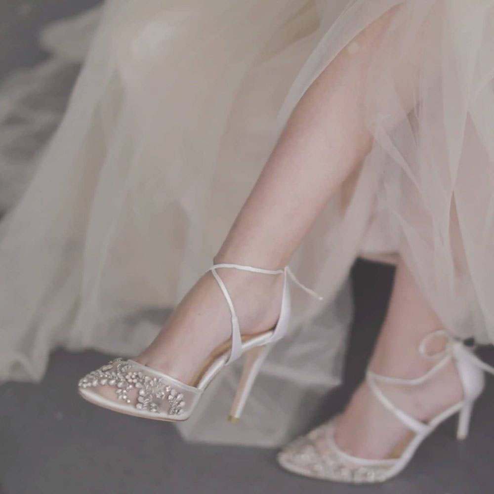 Silver Mesh Pointed Toe Stiletto Heel Rhinestone Lace Up Pumps Nicepairs