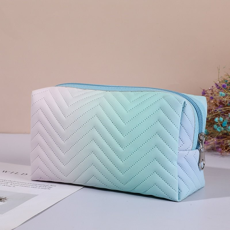 PURDORED 1 Pc Gradient Color Makeup Bag for Women Zipper Velvet Cosmetic Bag Pouch Travel Large Female Make Up Pouch Necessaries