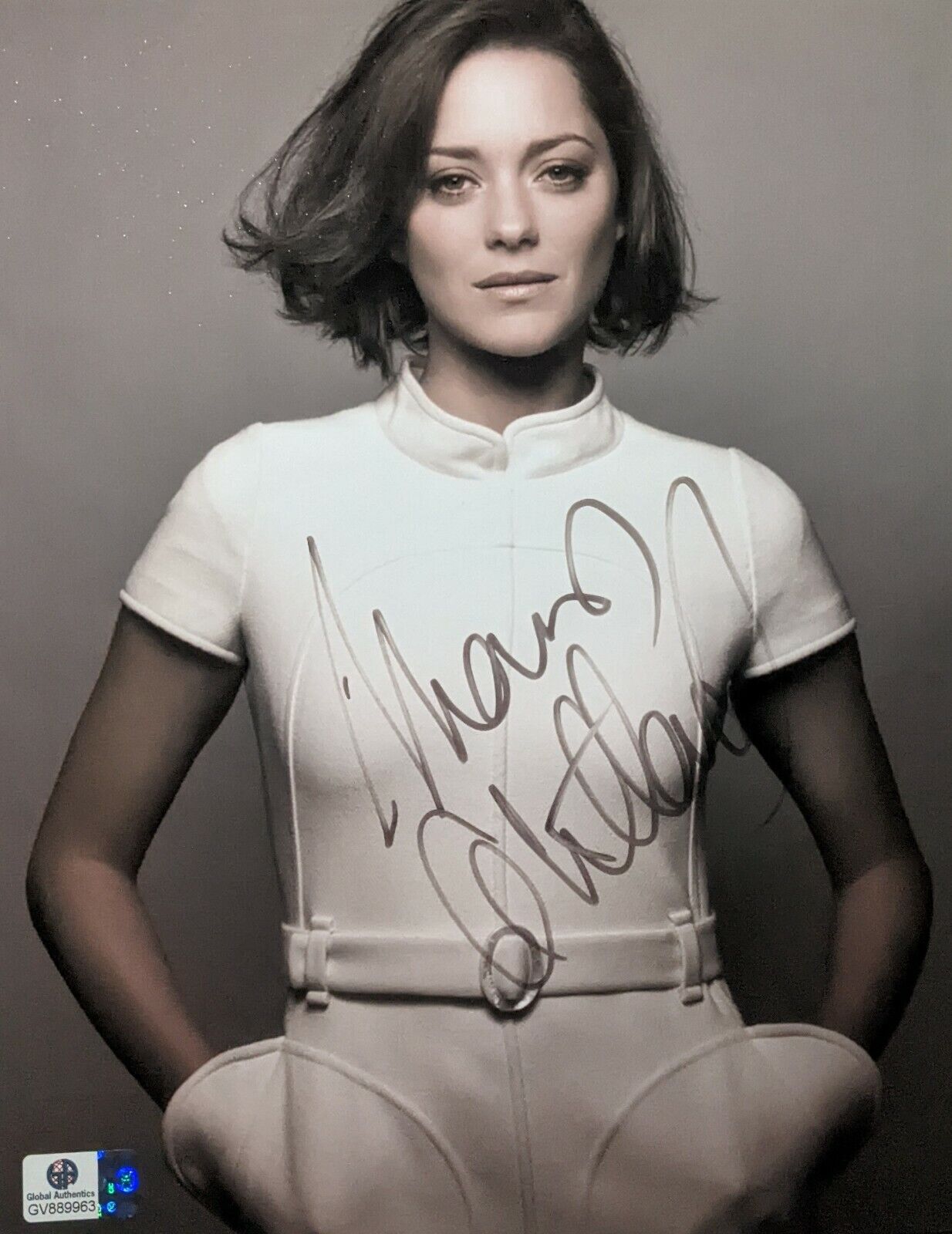 Marion Cotillard Signed Autograph 8x10 COA.