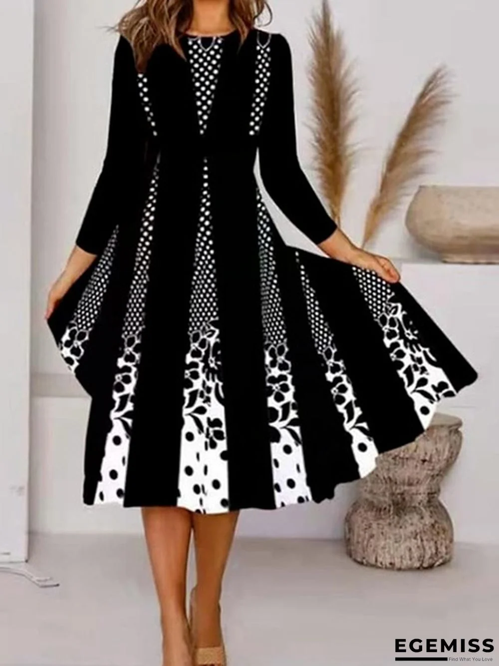 Printed Round Neck Long Sleeve Dress Black Dresses | EGEMISS