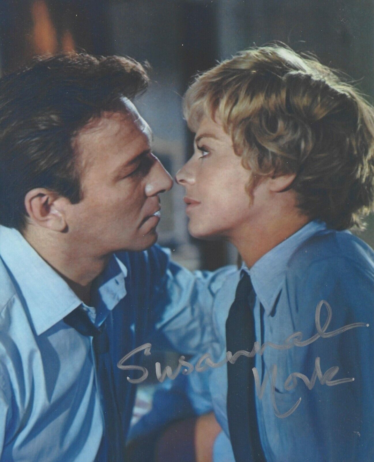 SUSANNAH YORK SIGNED 8x10 BATTLE OF BRITAIN Photo Poster painting 2 - UACC & AFTAL RD AUTOGRAPH