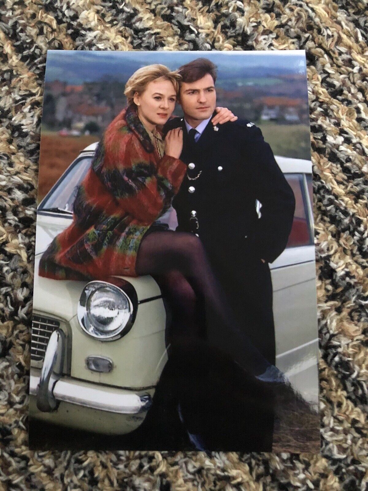 NIAMH CUSACK & NICK BERRY (HEARTBEAT) UNSIGNED Photo Poster painting- 6x4”