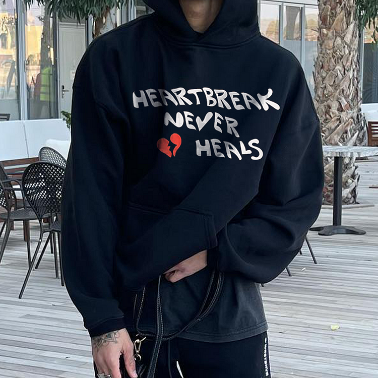 'Heartbreak Never Heals' Print Men's Sweatshirt