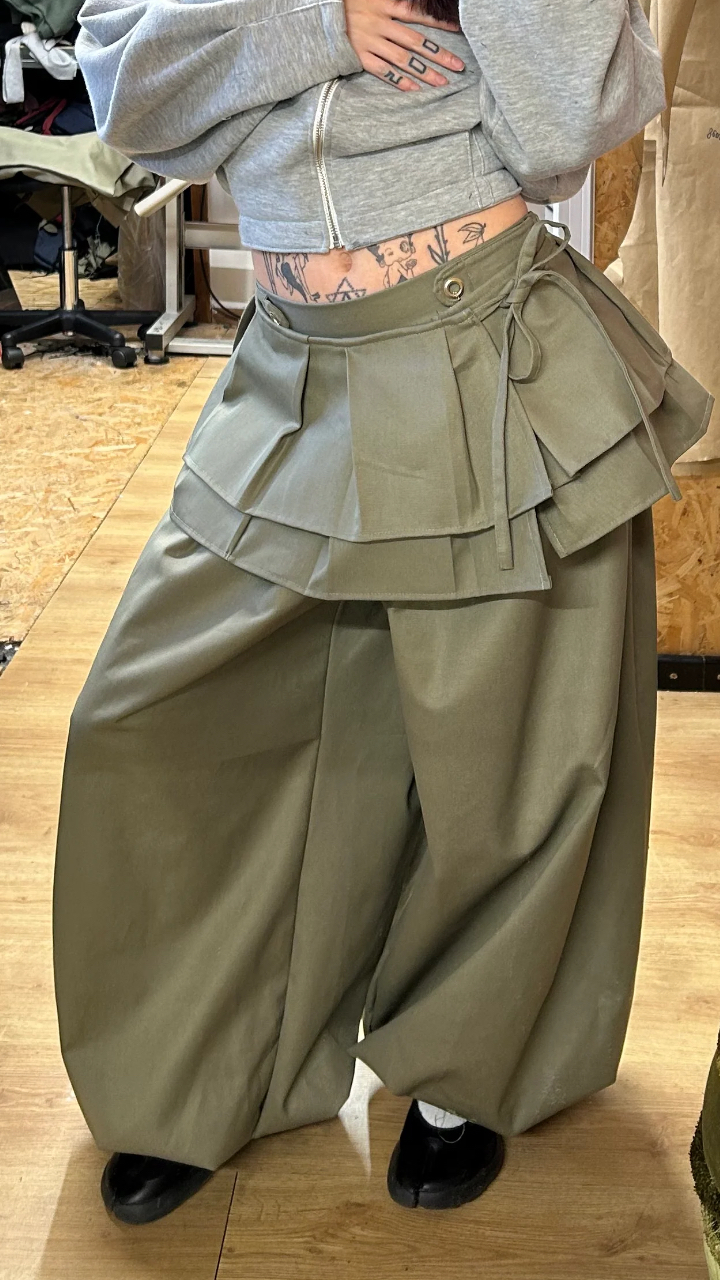 Women's Ruffled Belt + Wide-Leg Lantern Pants