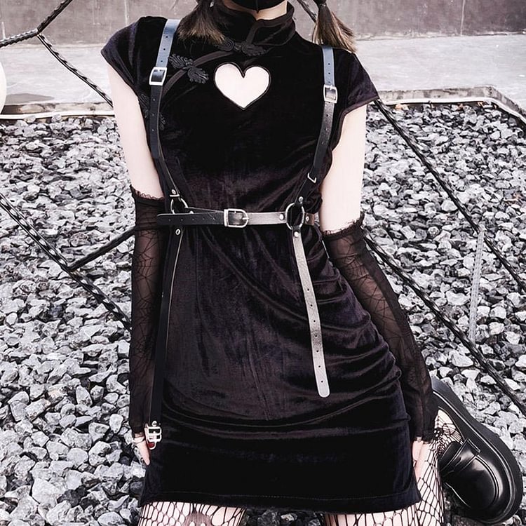 Love Heart Hole Buckle Belted Cheongsam Dress - Modakawa modakawa
