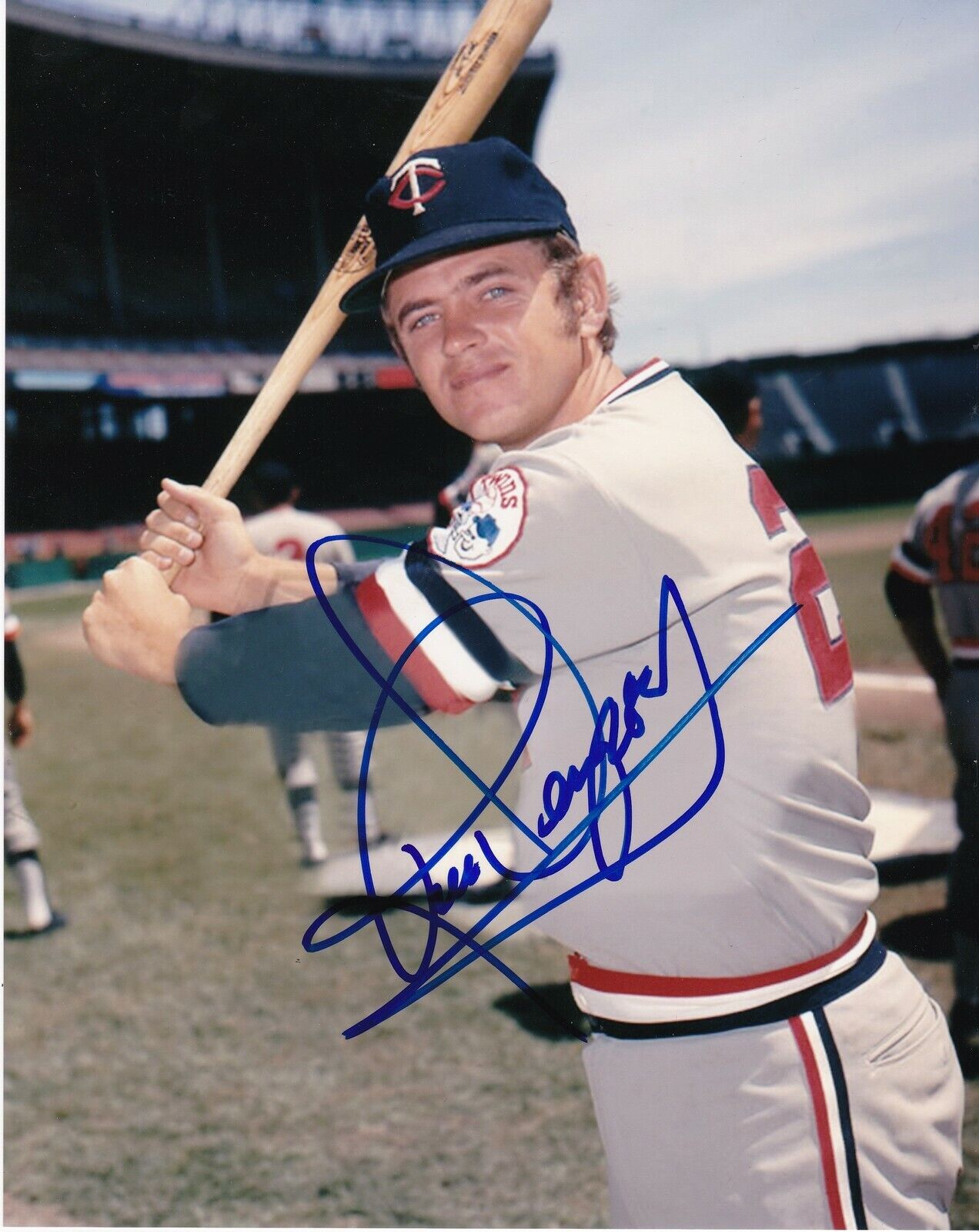 RICK DEMPSEY MINNESOTA TWINS ACTION SIGNED 8x10