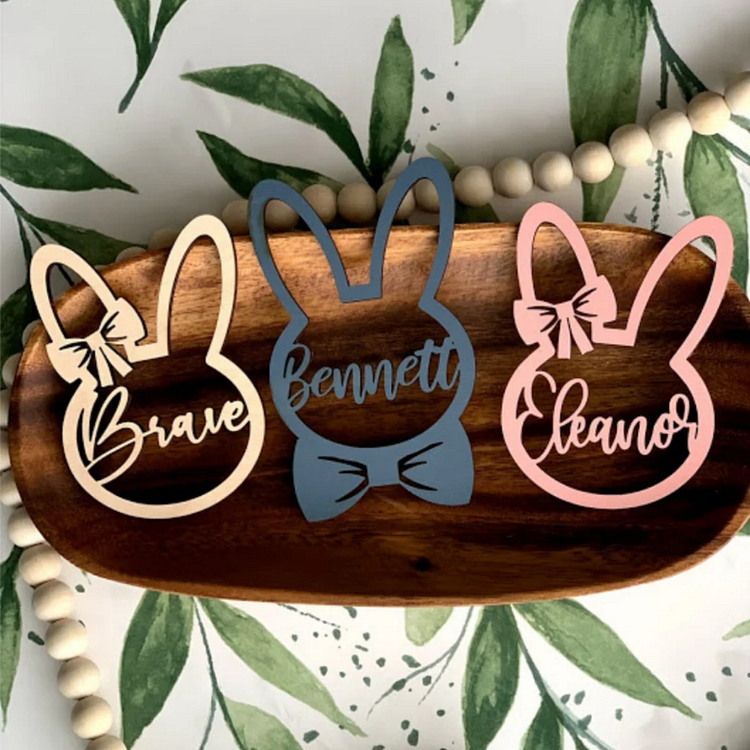 Etiquetas personalizadas de la cesta de Pascua del conejito de 1 nombre