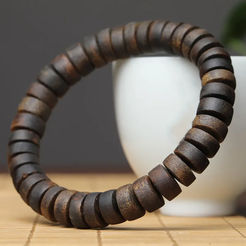 Vietnam Nha Trang Yingge Green Agarwood Natural Shaped Cylindrical Wood Beads Bracelet Meditation Prayer Beads