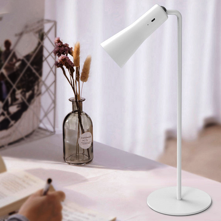 Wholesale lampe bureau Dimmable Led Modern Wireless Rechargeable Bed side  Cordless LED Electroplated Metal Cordless Table Lamp - AliExpress