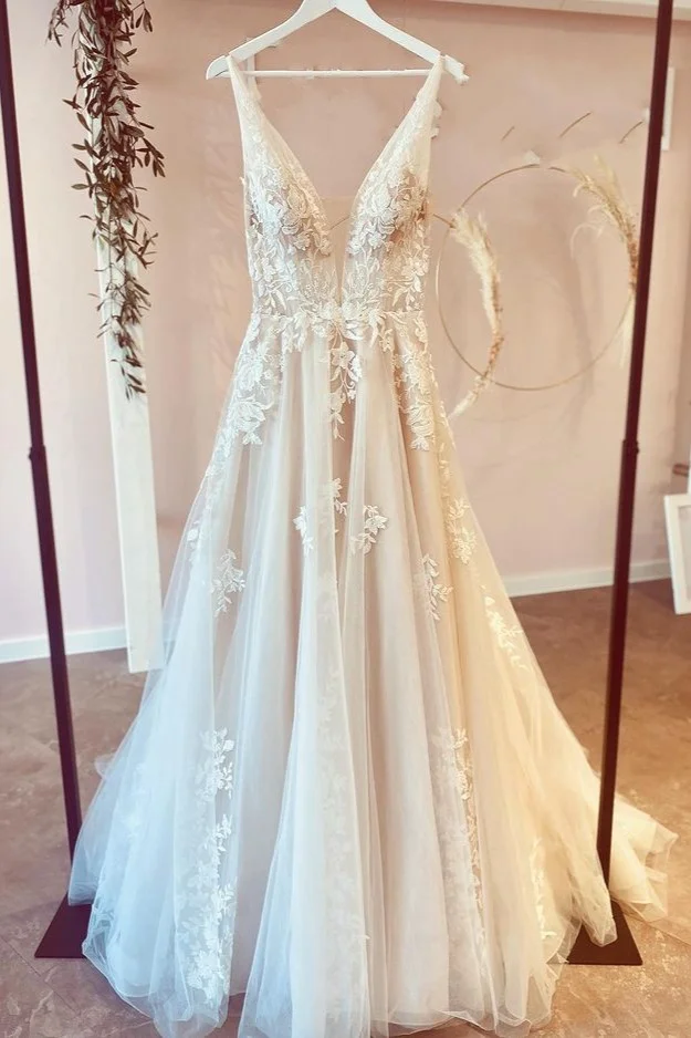 A line V-neckline Lace Deep V-back Wedding Dress – daisystyledress