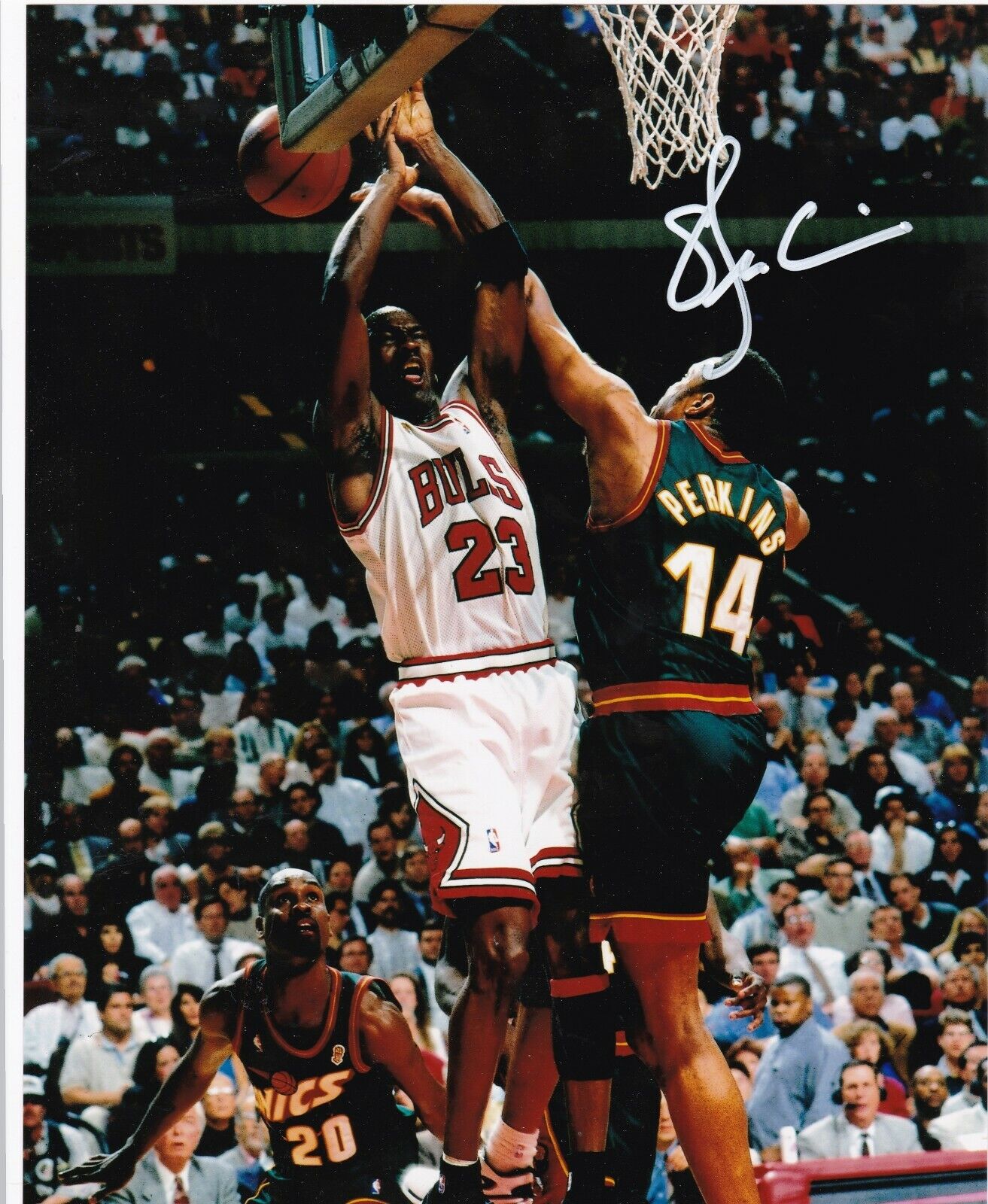 SAM PERKINS SEATTLE SUPER SONICS BLOCKING MICHAEL JORDAN ACTION SIGNED 8x10