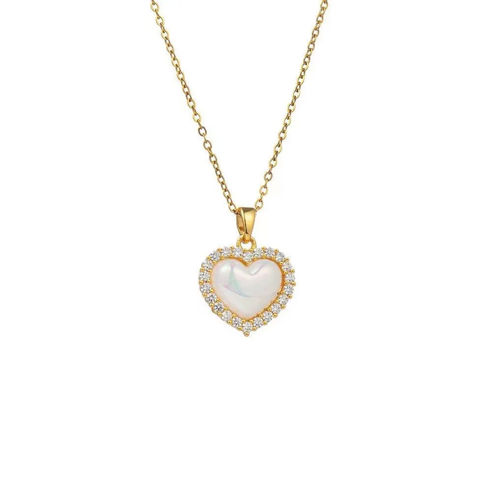 Love Zirconia Shell Necklace