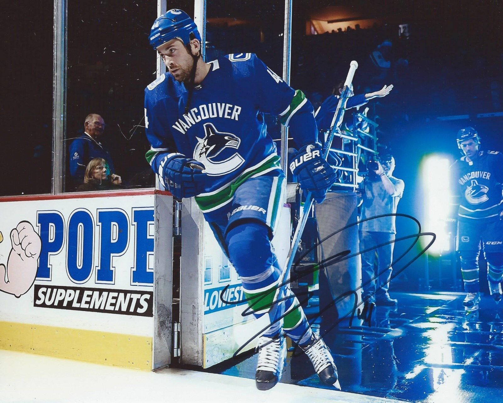 Erik Gudbranson Signed 8x10 Photo Poster painting Vancouver Canucks Autographed COA