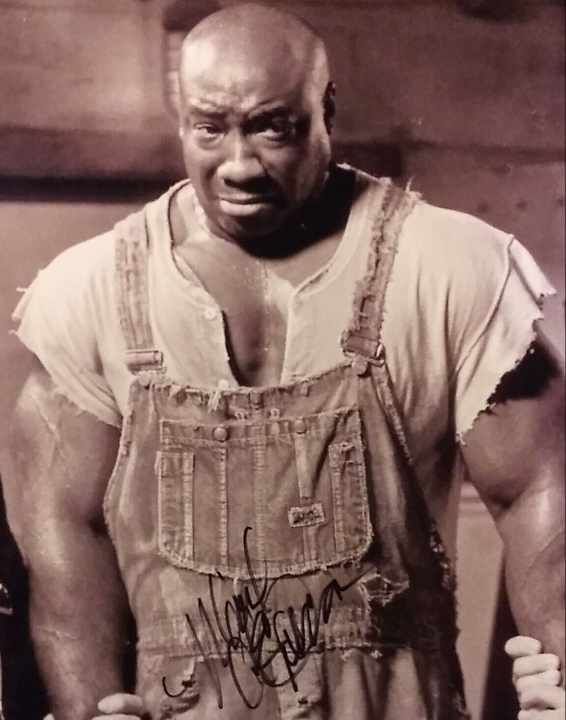 Michael Clarke Duncan signed 8x10 COA BECKETT