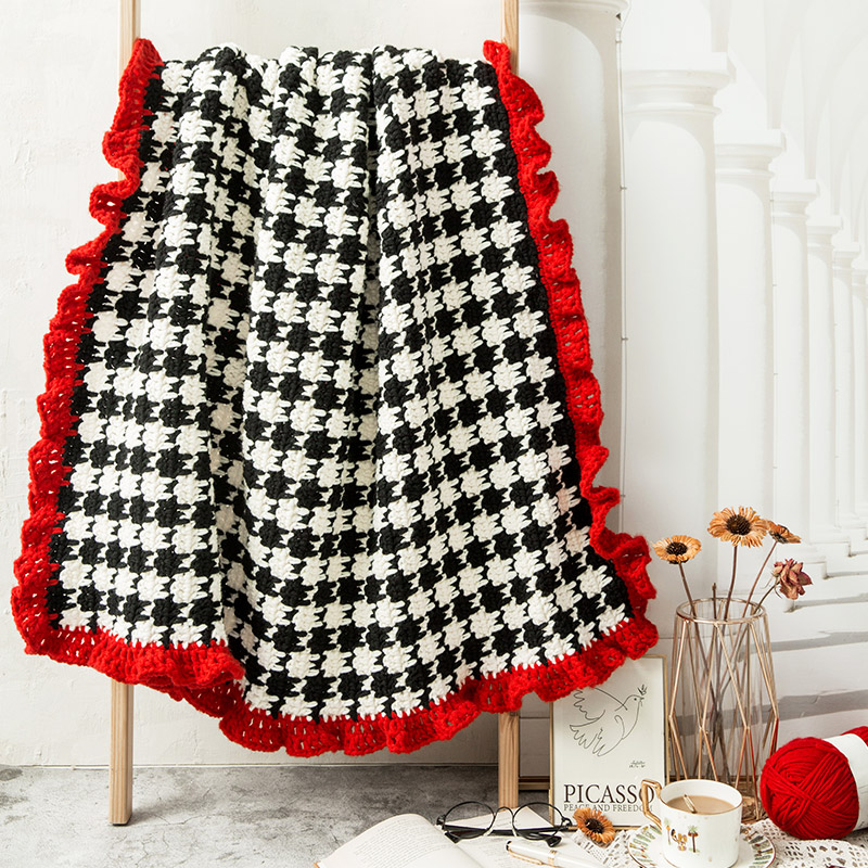 Chic Susan's Houndstooth Craft DIY Crochet Kit - Cozy Chunky Wool Throw Material Pack