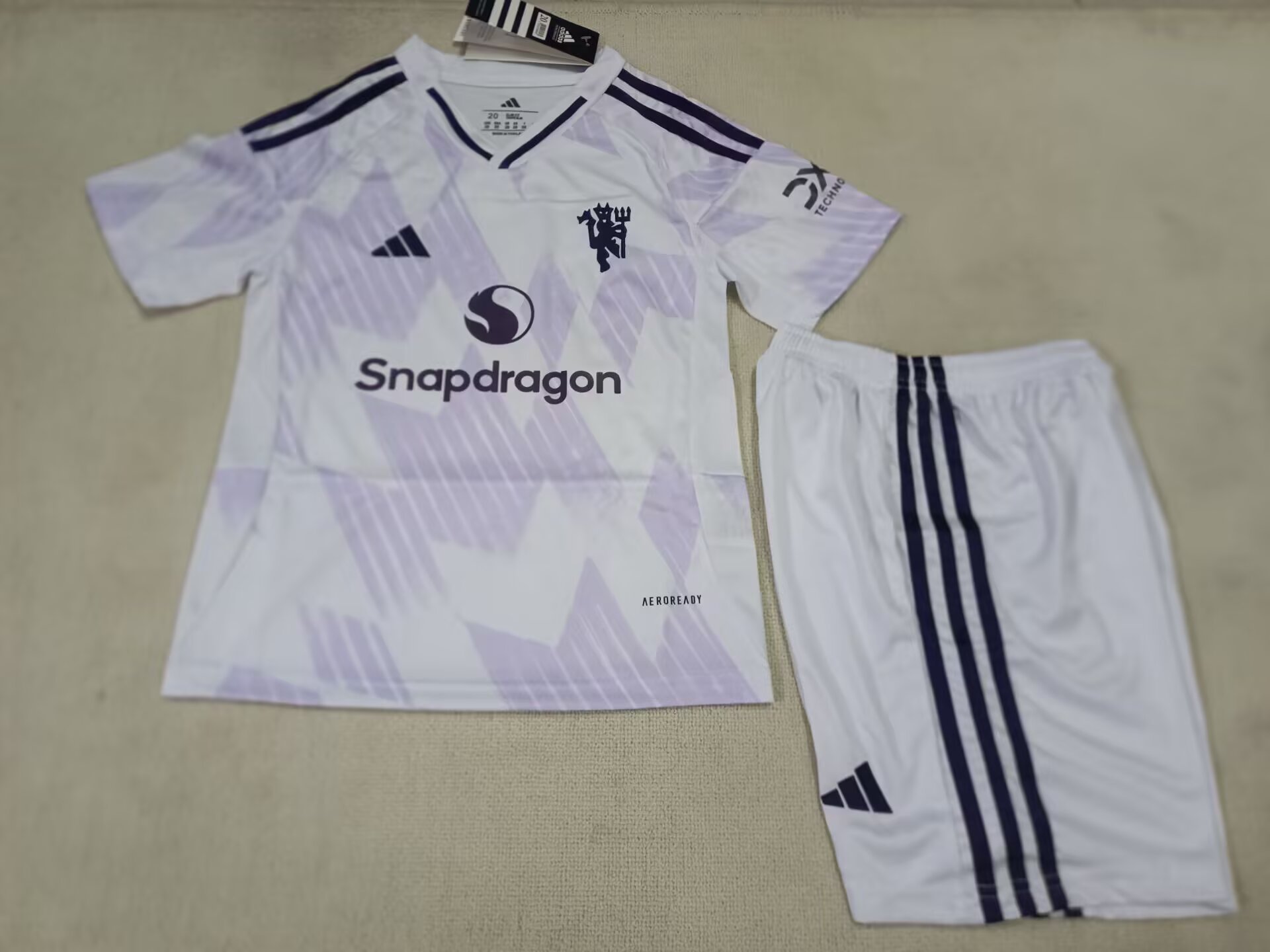 25/26 Manchester United Away Kids Kit Football Jersey Thai Quality