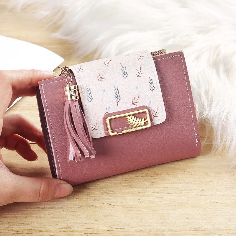 2020 New Women Wallets PU Fashion Clutch Bag Tassel Pendant Short Women Wallet Solid Color Leaf Purse