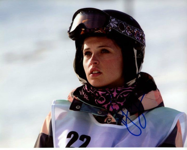 Felicity jones signed autographed chalet girl kim Photo Poster painting star wars rogue one jyn