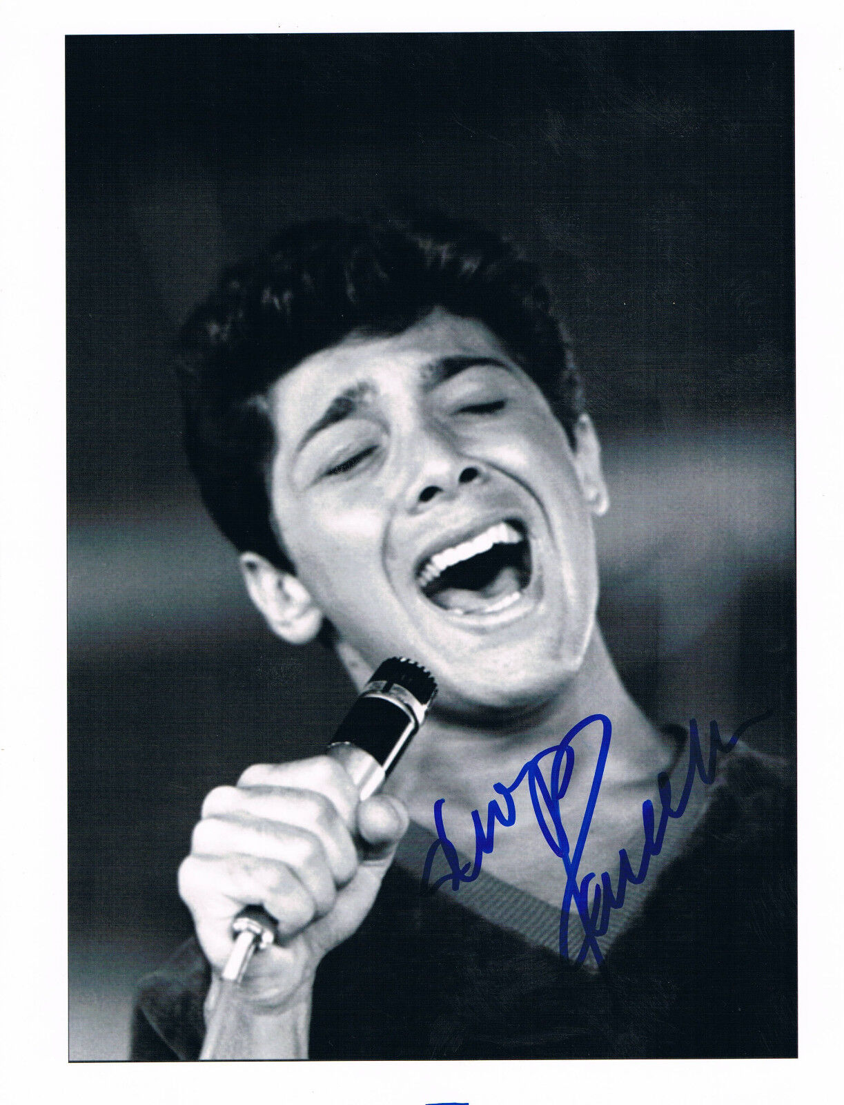 Paul Anka 1941- genuine autograph IN PERSON signed 8x10