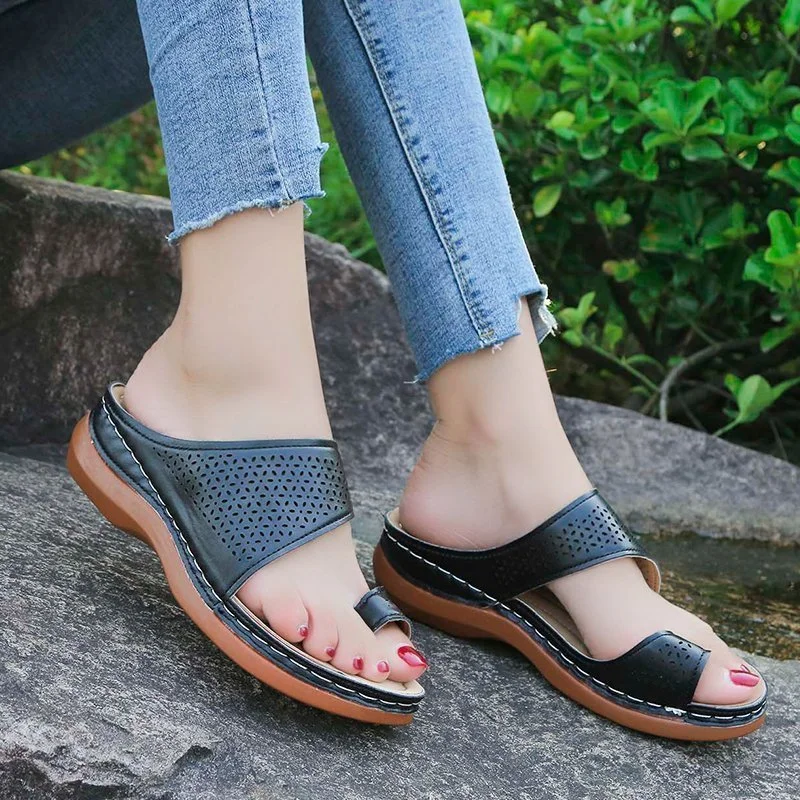 Roman style hollow breathable low-heeled bohemian sandals