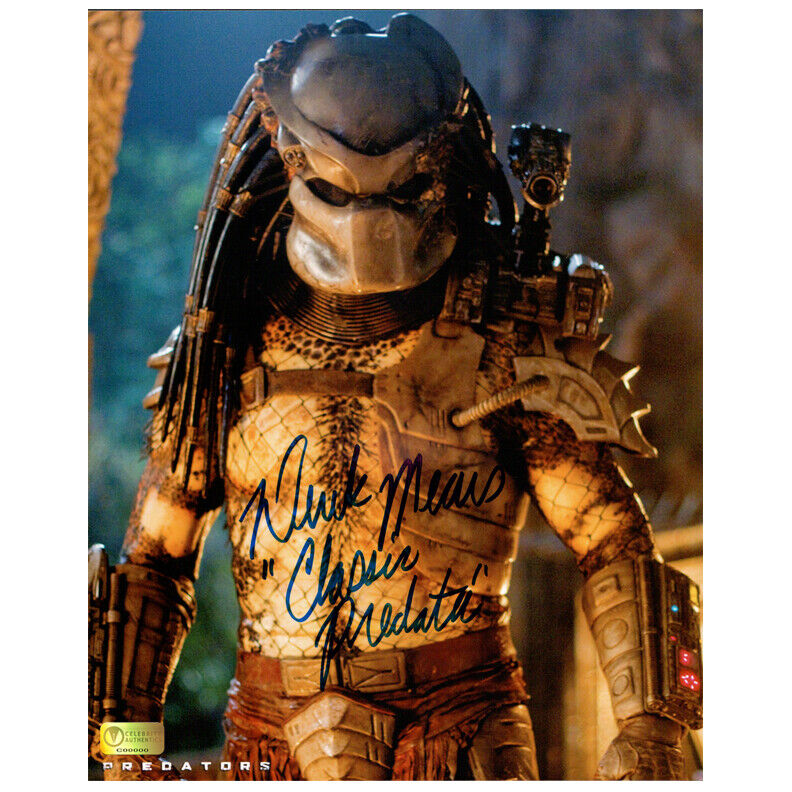 Derek Mears Autographed Classic Predators 8x10 Scene Photo Poster painting