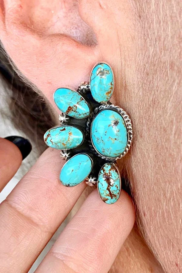 Rerto Flowers  Inlaid Turquoise Stud Earrings