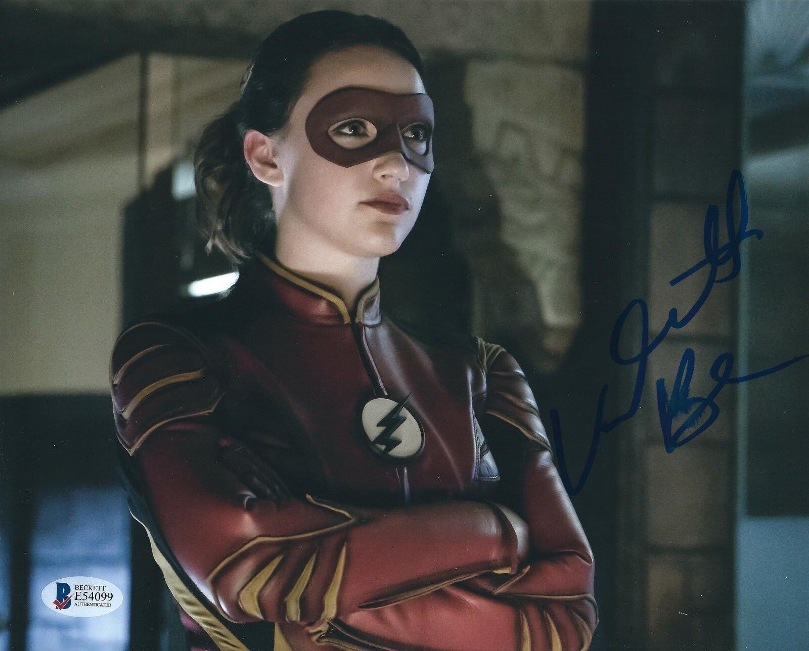 Violett Beane Signed Jesse Quick 8x10 Photo Poster painting *The Flash BAS Beckett E54099