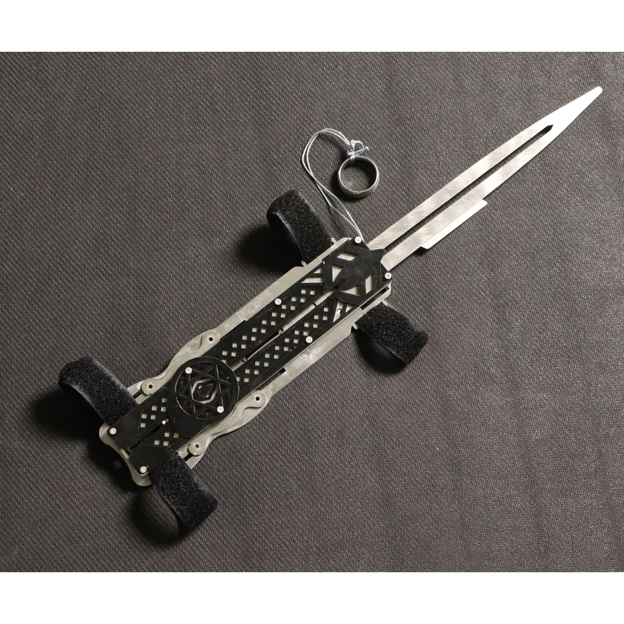 Hidden Blade Metal Assassin's hidden blade image 3