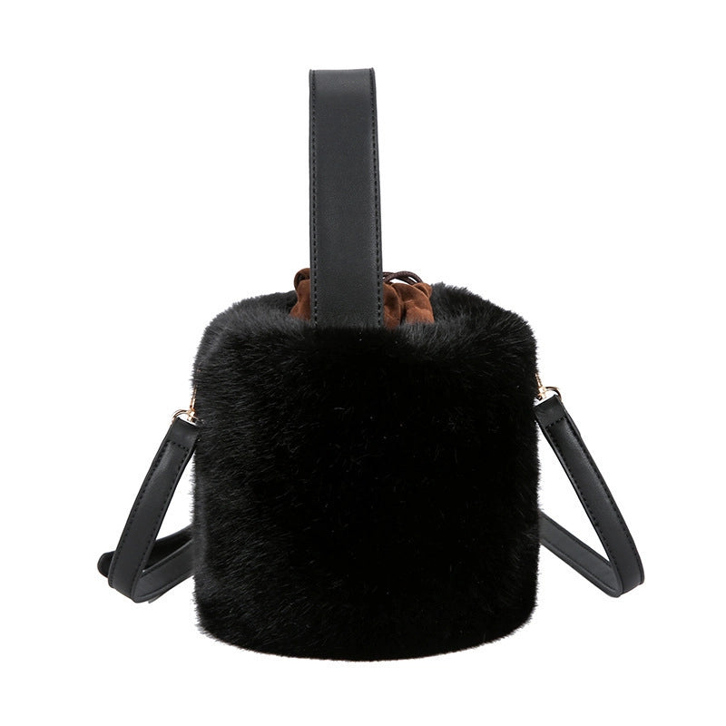 Autumn And Winter New Trendy Simple Plush Mini Portable Shoulder Crossbody Bag Women’s Retro Cylinder Bucket Bag