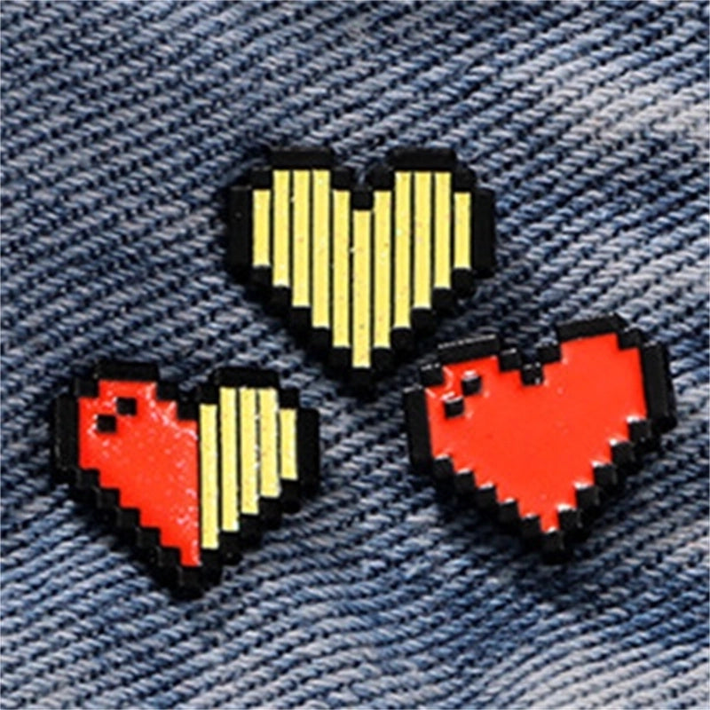 Casual Cute Minimalist Heart Shape Alloy Unisex Brooches