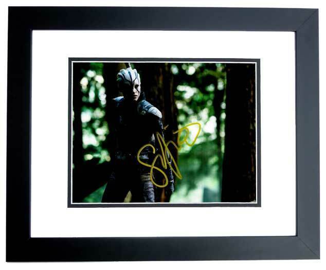 Sofia Boutella Signed - Autographed Star Trek Beyond 8x10 Photo Poster painting FRAMED - Jaylah