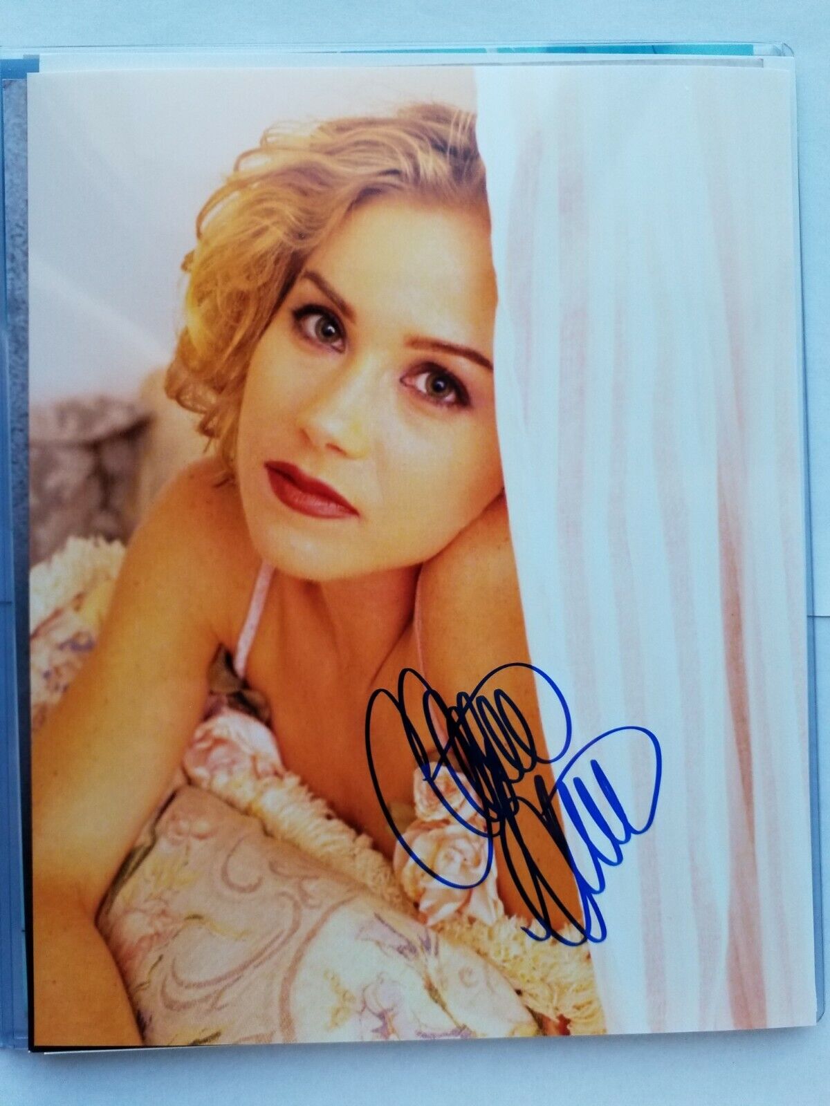 Autographed Christina Applegate Authentic Signed 8 x 10 - Married With Children