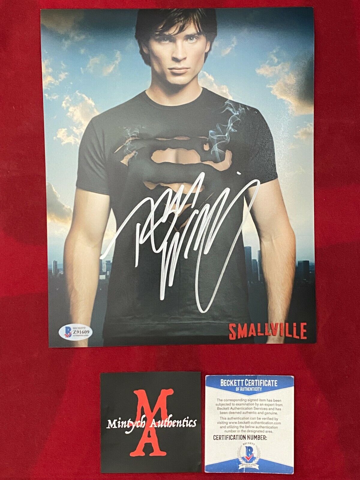 TOM WELLING AUTOGRAPHED SIGNED 8x10 Photo Poster painting! SMALLVILLE! CLARK KENT! BECKETT COA!