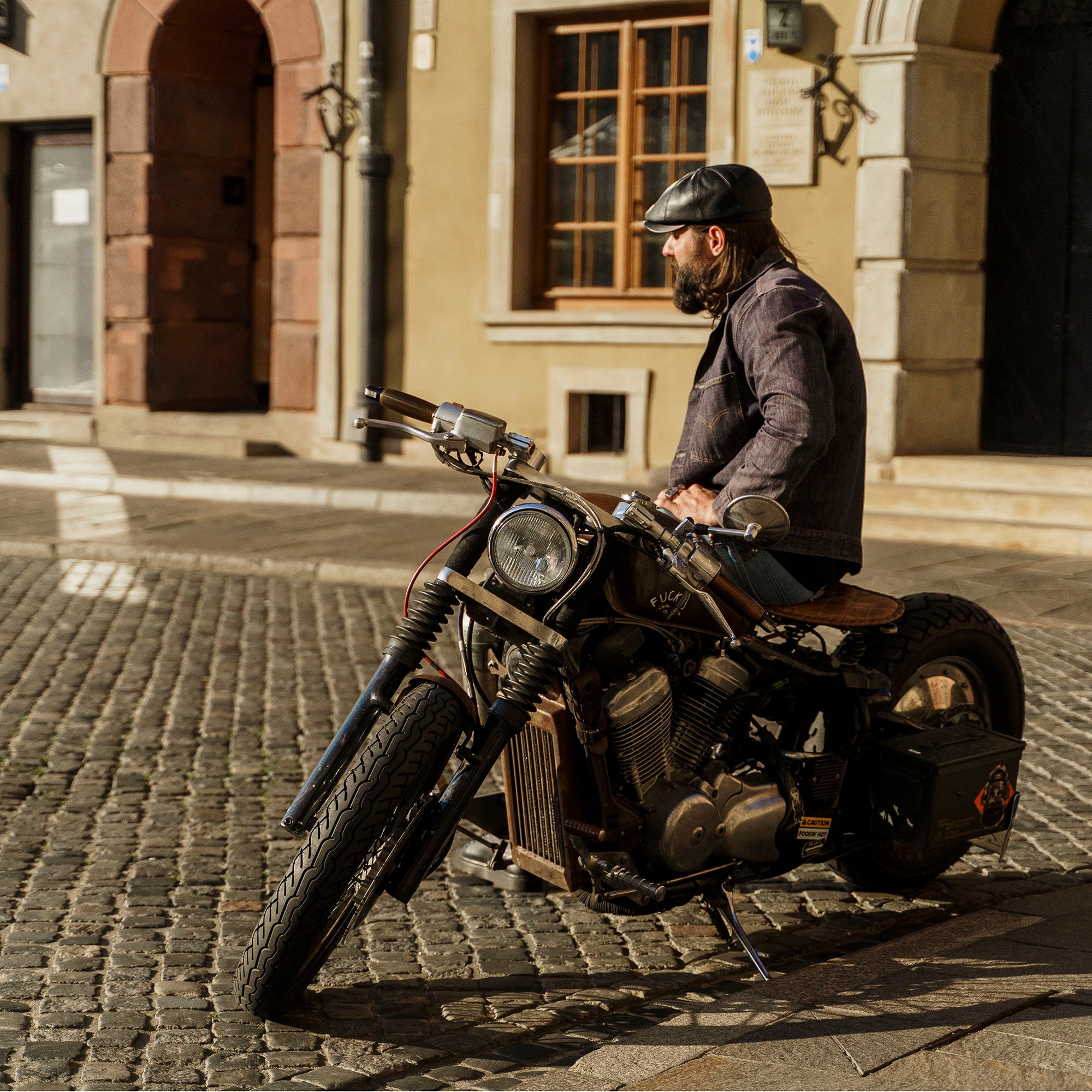 PEAKED CAPS TONY LEATHER Gatsby 8 Panels Flat Ivy Cap