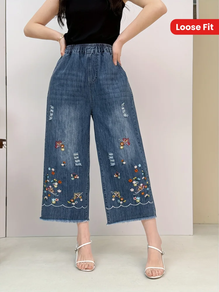 Casual Style Women's Jeans With Exquisite Embroidered Patterns On The Pant Legs, Made Of High-Quality Denim Fabric That Is Soft, Durable, And Breathable, Suitable For Daily Leisure, Shopping, And Travel In Summer. Fashionable Embroidered Jean