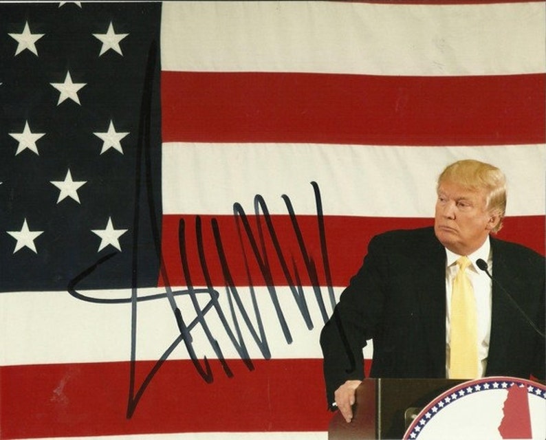 Donald Trump Signed Photo Poster painting 8x10 rp autographed Republican President?