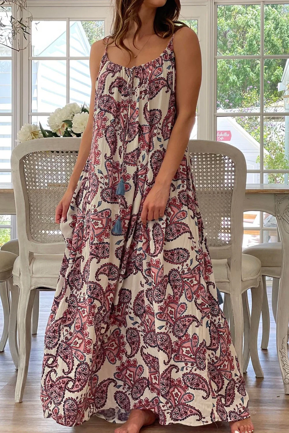 White Boho Paisley Print Spaghetti Straps Maxi Dress | IFYHOME