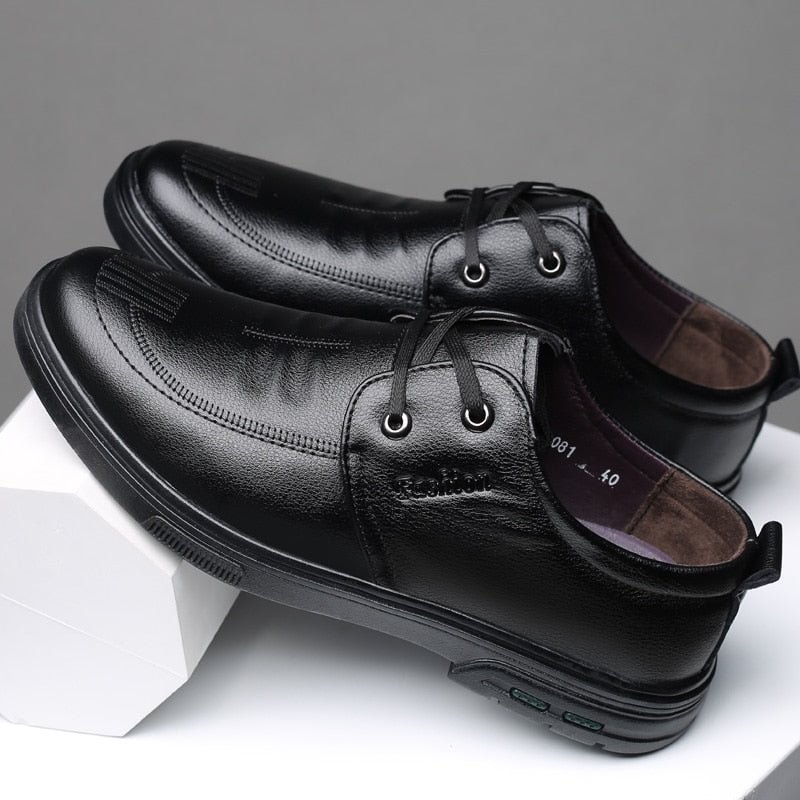 Genuine Leather Men Shoes Casual Luxury Brand Soft Mens Sneakers Breathable Lace up Moccasins Male Driving Shoes Zapatos Hombre