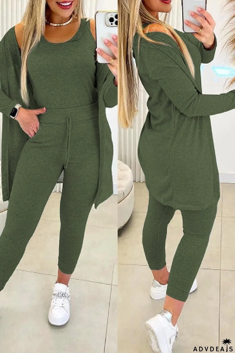 Elegant tricolor set for women