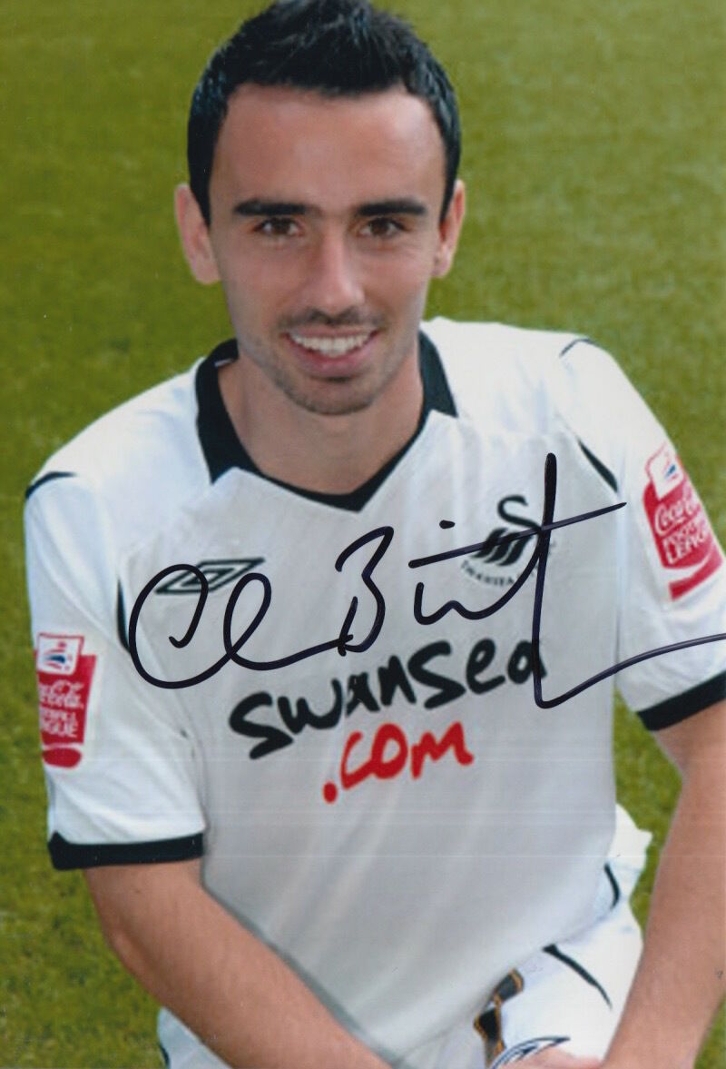 SWANSEA CITY HAND SIGNED LEON BRITTON 6X4 Photo Poster painting 1.